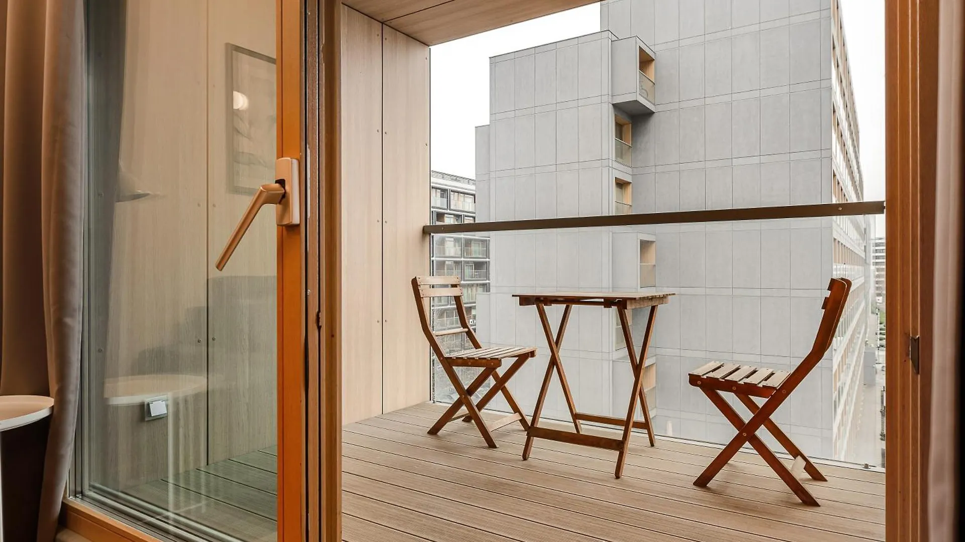 19 Dzielnica Kolejowa P&O Serviced Apartments وارسو
